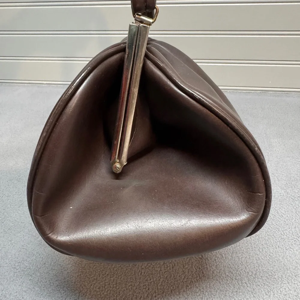 Vintage Mid Century Kiss Lock Satchel Handbag Brown Faux Leather Retro Large